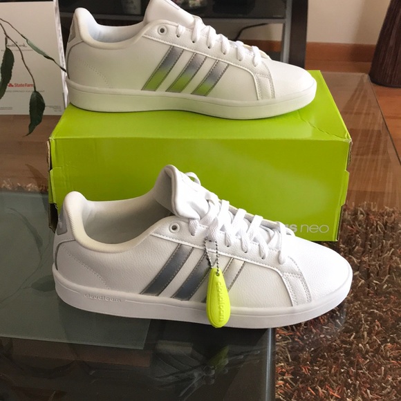 Adidas - Picture 2 of 5